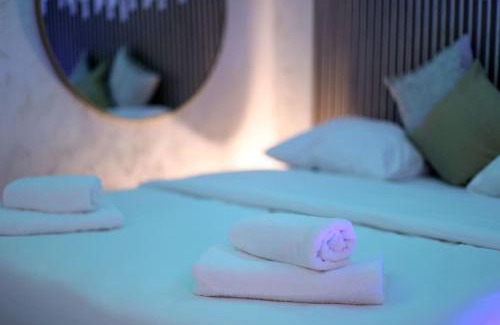 Koenigshoffen Est Apartment | Spa Appartement Jacuzzi Privé Strasbourg
