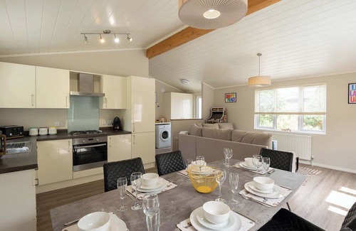 Raywell Ski Chalet | Spa Castaway (Pet Garden)