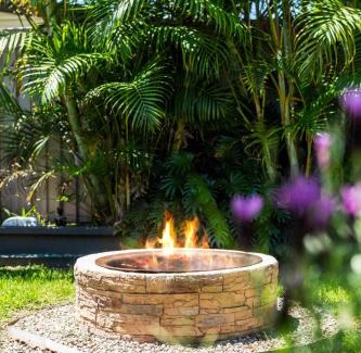 Budgewoi House | Spa & Chill Lodge