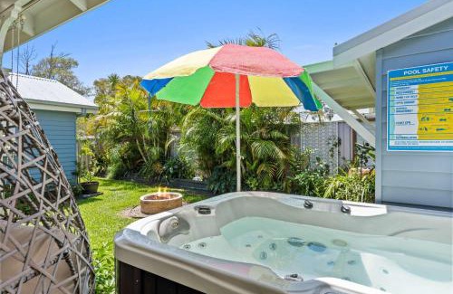 Budgewoi House | Spa & Chill Lodge