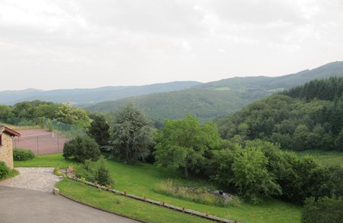 Marchampt Bed & Breakfast | Spa du Hameau de Bonnevay