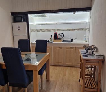Saint-Pargoire Apartment | Spa et lit baldaquin