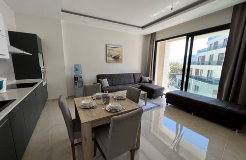 Kyrenia Apartment | Spa, Gym, Pool, Netflix Included/Central/Spacious2