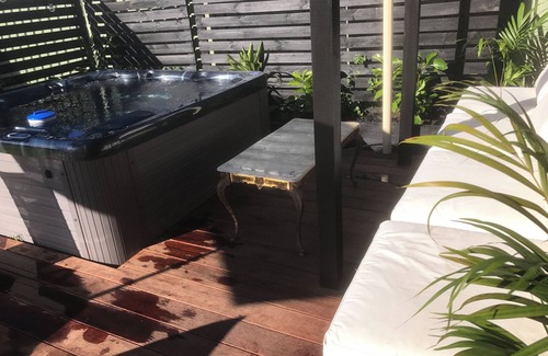 Cessnock House | Spa in vines - 7 mins to vineyards