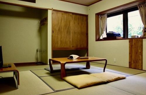 Takayama Cabin | Spa Lodge Redwood Inn