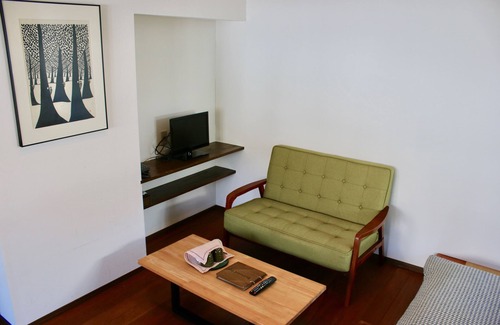 Takayama Cabin | Spa Lodge Redwood Inn