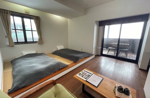 Takayama Cabin | Spa Lodge Redwood Inn