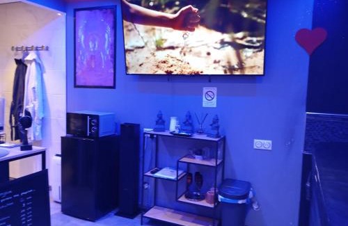 Lecelles Bed & Breakfast | spa privatif Dydy's love saint amand les eaux