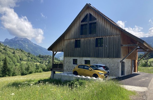 Saint-Pierre-de-Chartreuse House | Spacious and characterful house entirely renovated
