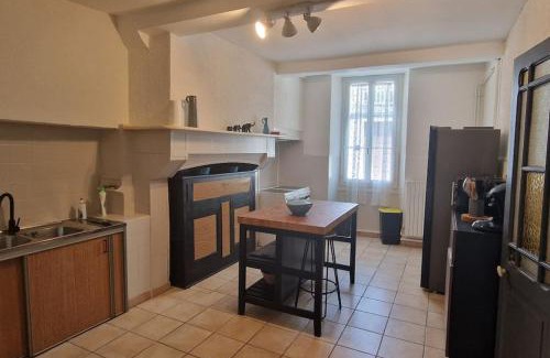 Oloron-Sainte-Marie Villa | Spacieuse Maison de ville - Quartier Calme - 10 Personnes
