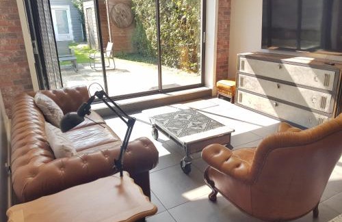 Reze House | spacieuse maison de ville avec espace détente