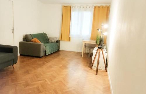 Aubervilliers Apartment | Spacieux 2 Pieces porte de Paris