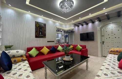 RACINE EXTENSION Apartment | Spacieux appartement corniche