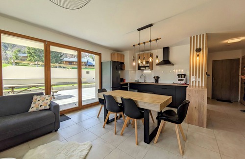 La Feclaz Condo | Spacieux appartement au pied des pistes