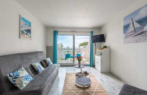 La Grande-Motte Apartment | Spacieux studio cabine-Parking gratuit-Clim-Proche centre & Mer-Vue Port LGM
