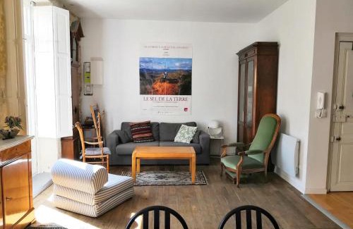Gares Apartment | Spacieux T4 familial quartier gare