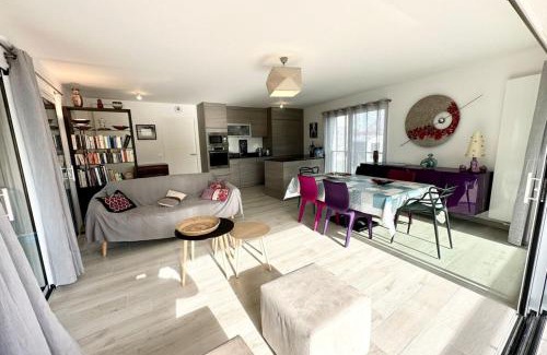 Larmor-Plage Apartment | Spacieux T4 neuf de standing Plein bourg