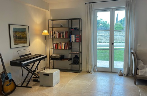 Villeneuve-les-Avignon Villa | Spacious Villa in Provence Historic City Centre