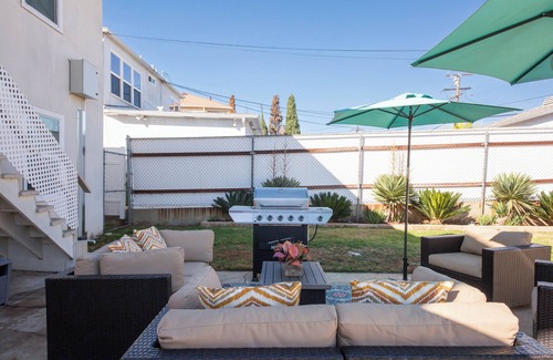 Ladera Heights Apartment | Spacious 3bd near So-Fi Intuit LAX Beaches