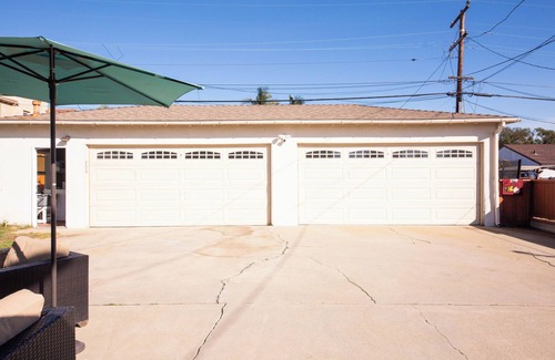Ladera Heights Apartment | Spacious 3bd near So-Fi Intuit LAX Beaches