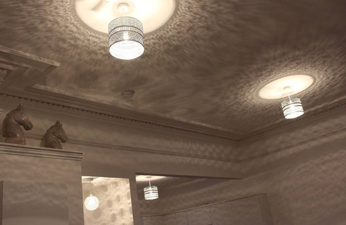 Montrose Apartment | Spacious 1 bed Apartment close to all the amenities Montrose has to offer.