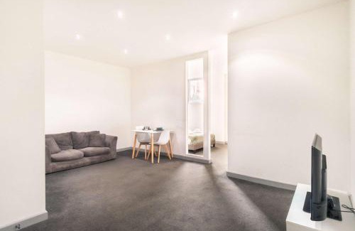 Blackburn Apartment | Spacious 1 Bed Central Blackburn Apartment