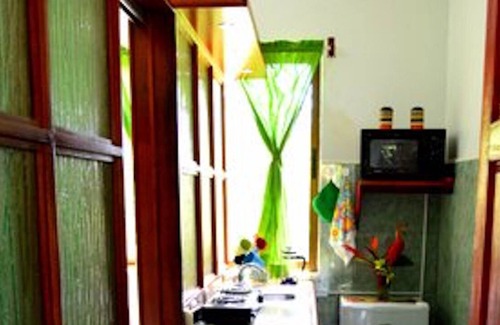 El Cerro Condo | Spacious 1 Bed Jungle Villa With Refreshing Pool & Tropical Gardens!