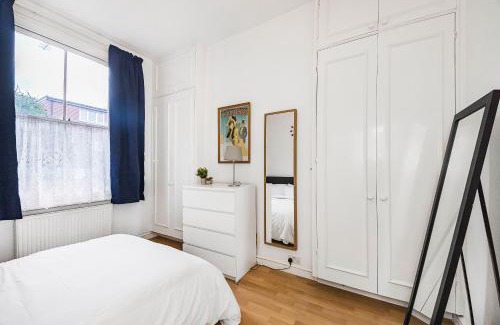 Harrow Road Apartment | Spacious 1-Bed near Maida Vale