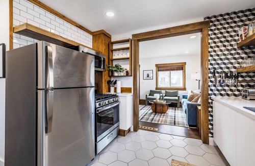 South Salt Lake House | Spacious 1 bedroom in Salt Lake City with private backyard