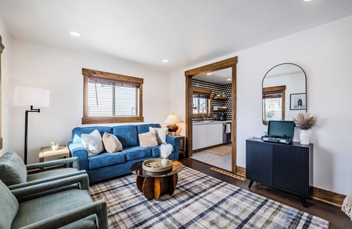 South Salt Lake House | Spacious 1 bedroom in Salt Lake City with private backyard