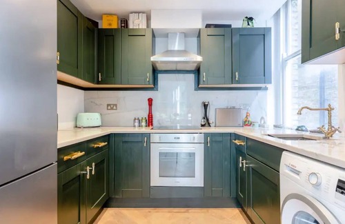 Belsize Apartment | Spacious 1 Bedroom Apartment Near Primrose Hill
