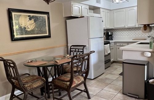 Kailua-Kona Condo | Spacious 1 Bedroom Ground Floor Condominium On The Water