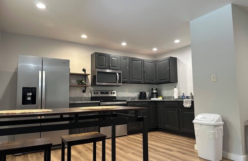 Palmyra Apartment | Spacious 1-bedroom apartment in Scottsville.