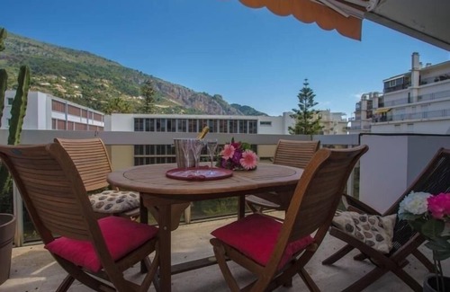 Menton Apartment | Spacious 1-Bedroom with Pool, Private Parking, and Terrace near Beaches
