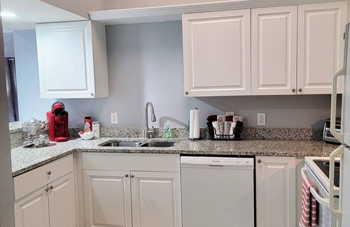 Gainesville Condo | Spacious 1 BR @ Celebration Pointe-Amazing Location