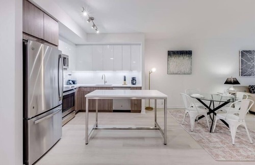 NoMa House | Spacious 1 BR | W&D |Upscale Amenities| near Metro