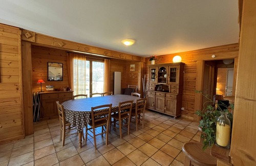 Correncon-en-Vercors Apartment | Spacious 107m² apartment in Corrençon-en-Vercors