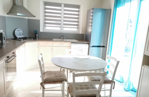Vallauris Apartment | Spacious 100m² 4-room air-conditioned apartment with 50m² terrace