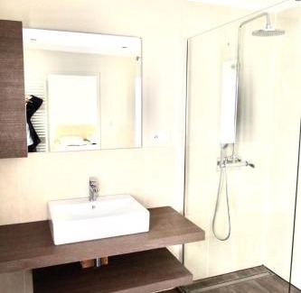 Sud Apartment | Spacious 120 m2 near downtown