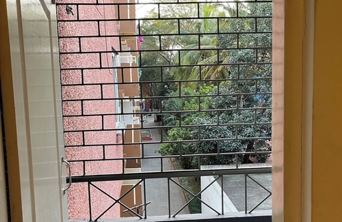 Malleshwaram West Apartment | Spacious-1400sft 2BHK apartment in Malleswaram Bengaluru with AC, WiFi