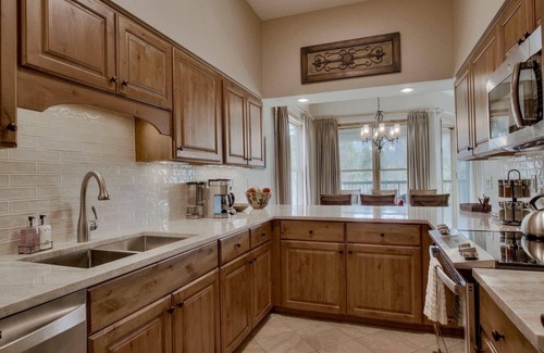 Keystone Condo | Spacious 1600 S.F. Renovated 3 Bed. 2 Bath Condo in Keystone
