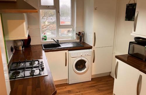 Canonbury Apartment | Spacious 1BD Flat - 4 mins to Regent's Canal!