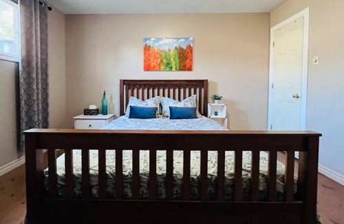 Lakeshore House | Spacious 1Bed 1Bath Guest Suit unit