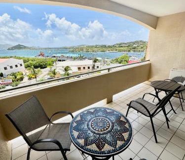 Red Hook House | Spacious 1bed 1bath Condo In Downtown Red Hook