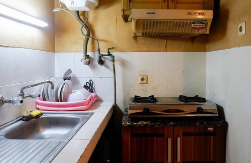 Suko Manunggal Apartment | Spacious 1BR Apartment at Taman Beverly