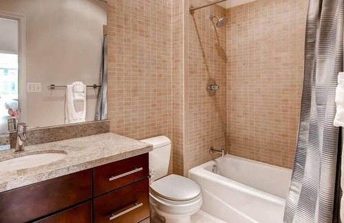 George Washington University Apartment | Spacious 1BR Apt | Full Kitchen + Gym | by GLS