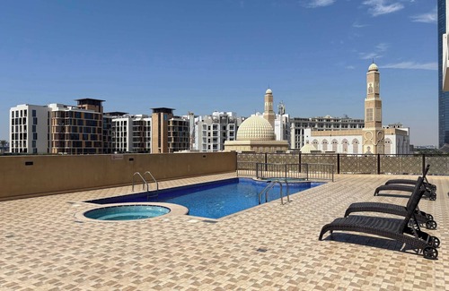 Jadaf Apartment | Spacious 1BR in Al Jaddaf with Creek Skyline Views
