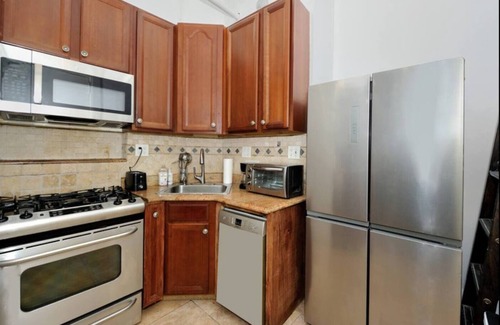Upper West Side Apartment | Spacious 1BR near Central Park!