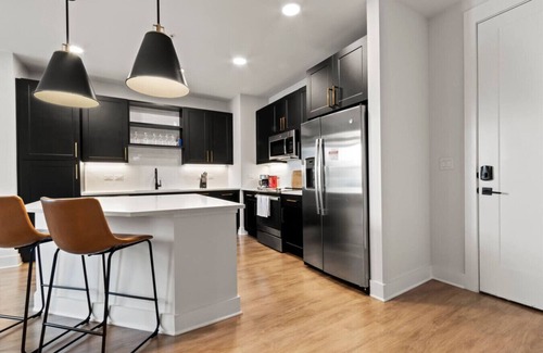 Tampa Apartment | Spacious 1BR Near Raymond James Stadium – Midtown