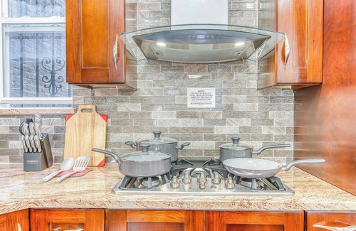 Bushwick Apartment | Spacious 1BR with King Bed, AC, WiFi & Streaming Entertainment.